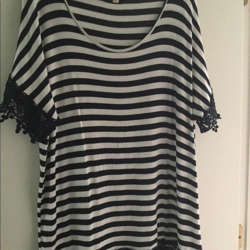 Paper Plane Short Sleeve Tunic